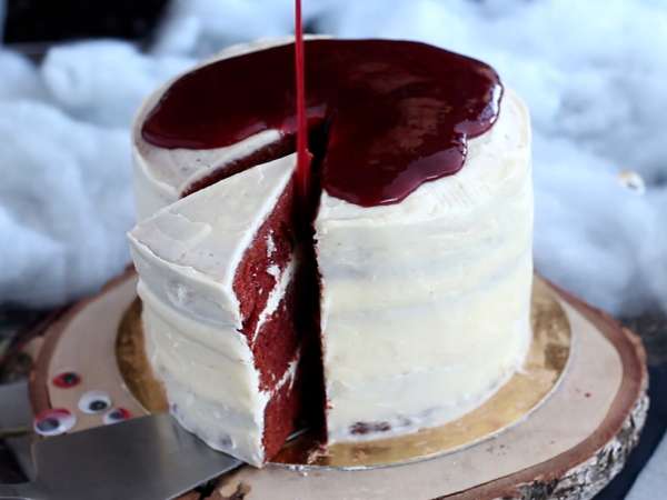 En speciell Red Velvet-tårta till Halloween! - Beredning steg 13