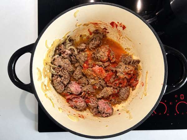 En gryta med pumpa och köttfärs: krämig och värmande - Beredning steg 3
