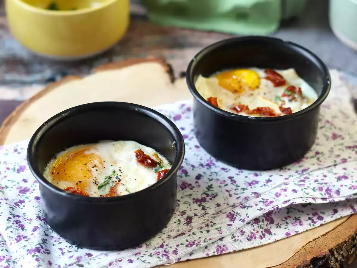 Ägg cocotte med getost och soltorkade tomater i airfryer! - foto 3