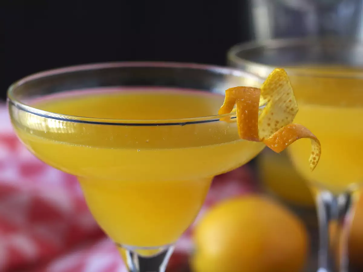 Agua de Valencia, en medelhavscocktail med cava och apelsin som du kan göra hemma. - foto 8