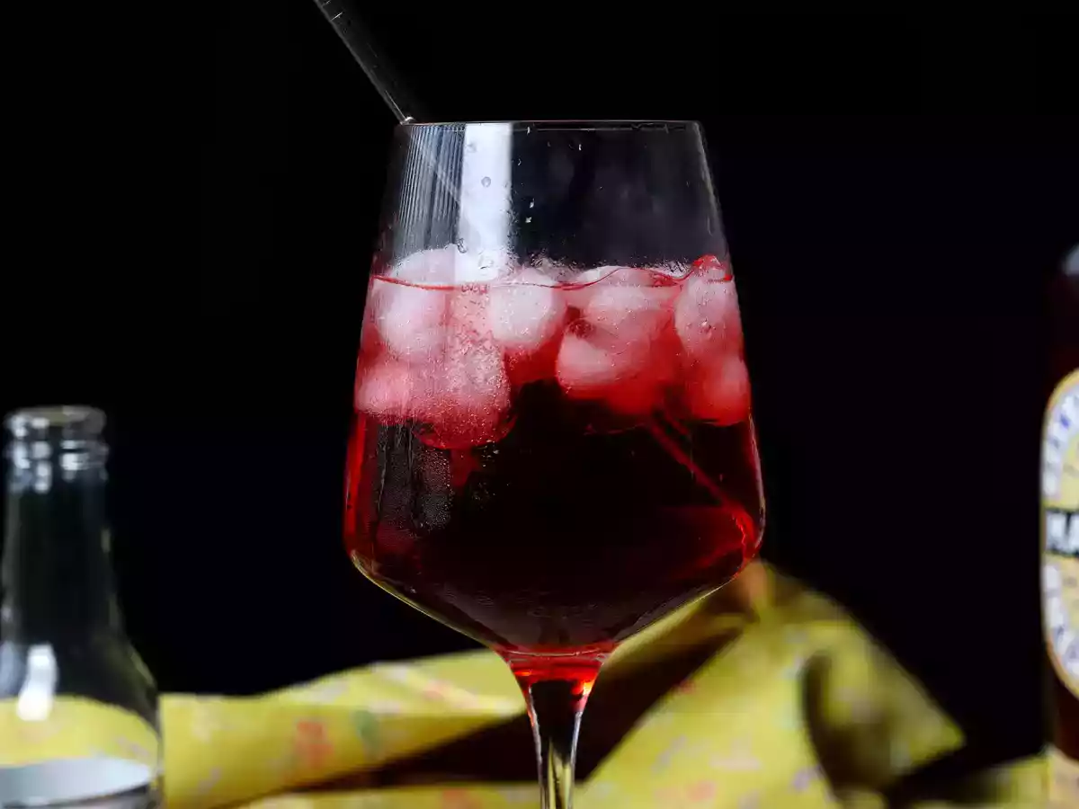 Alkoholfri Martini Tonic, den fräscha, fruktiga cocktailen! - foto 2
