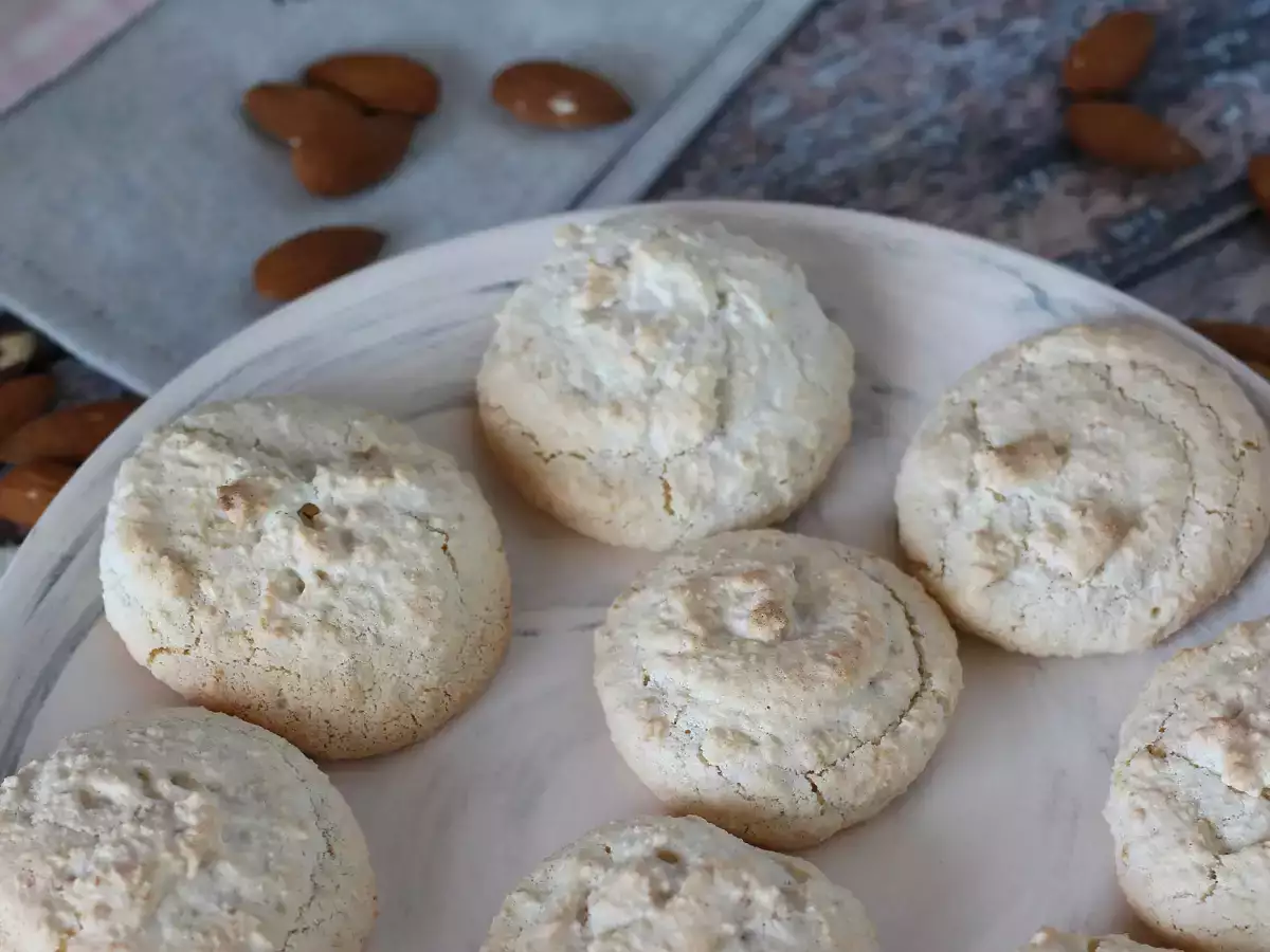 Amaretti – italienska mandelkakor som passar perfekt till kaffet! - foto 3