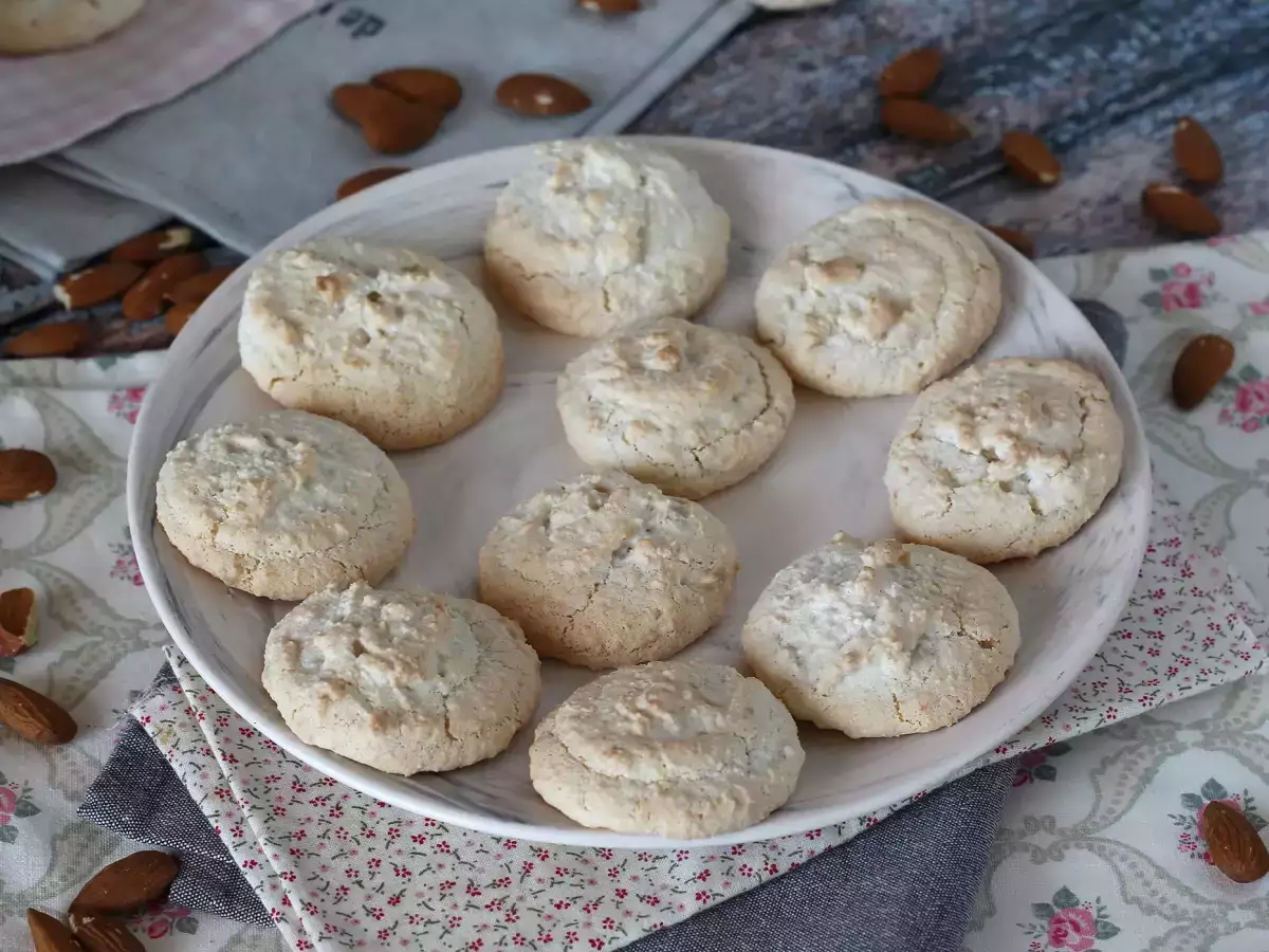 Amaretti – italienska mandelkakor som passar perfekt till kaffet! - foto 4