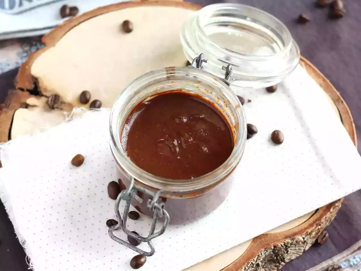 Äntligen en pålägg för kaffeälskare! Med choklad och hasselnötter - foto 3