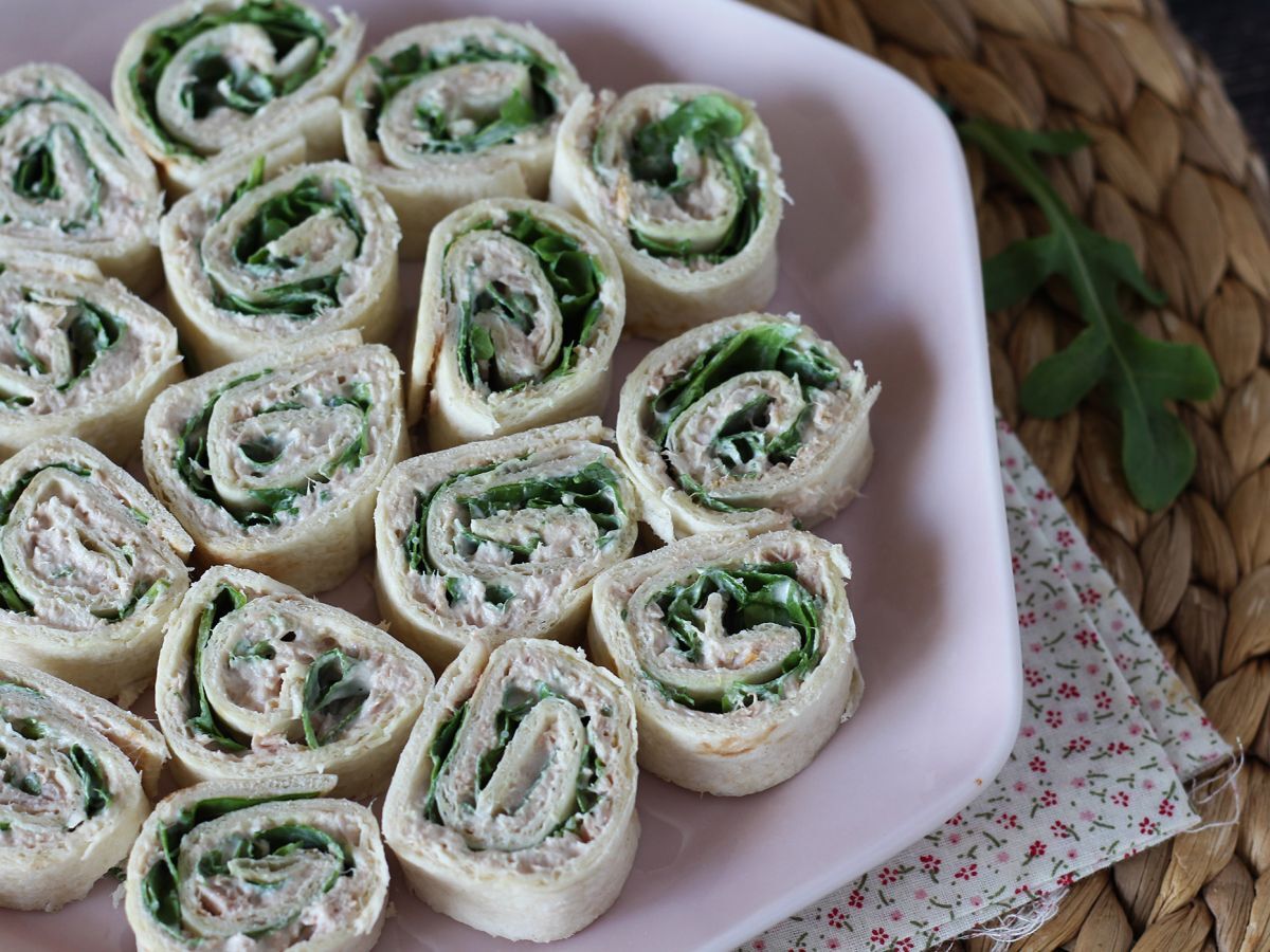 Aperitifwraps med tortillas, tonfisk och färskost