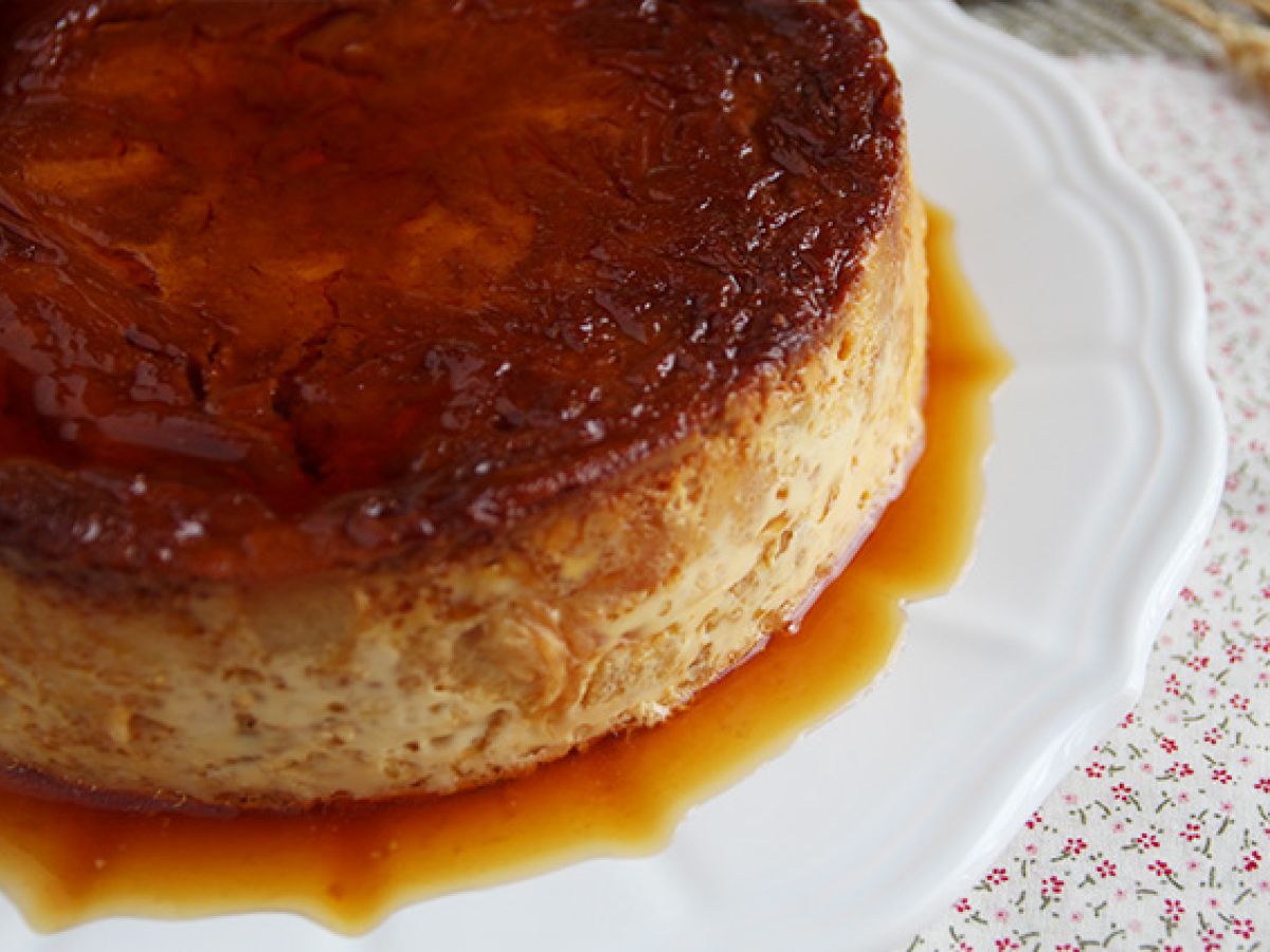 Äppel- och karamellpudding med croissanter - foto 2