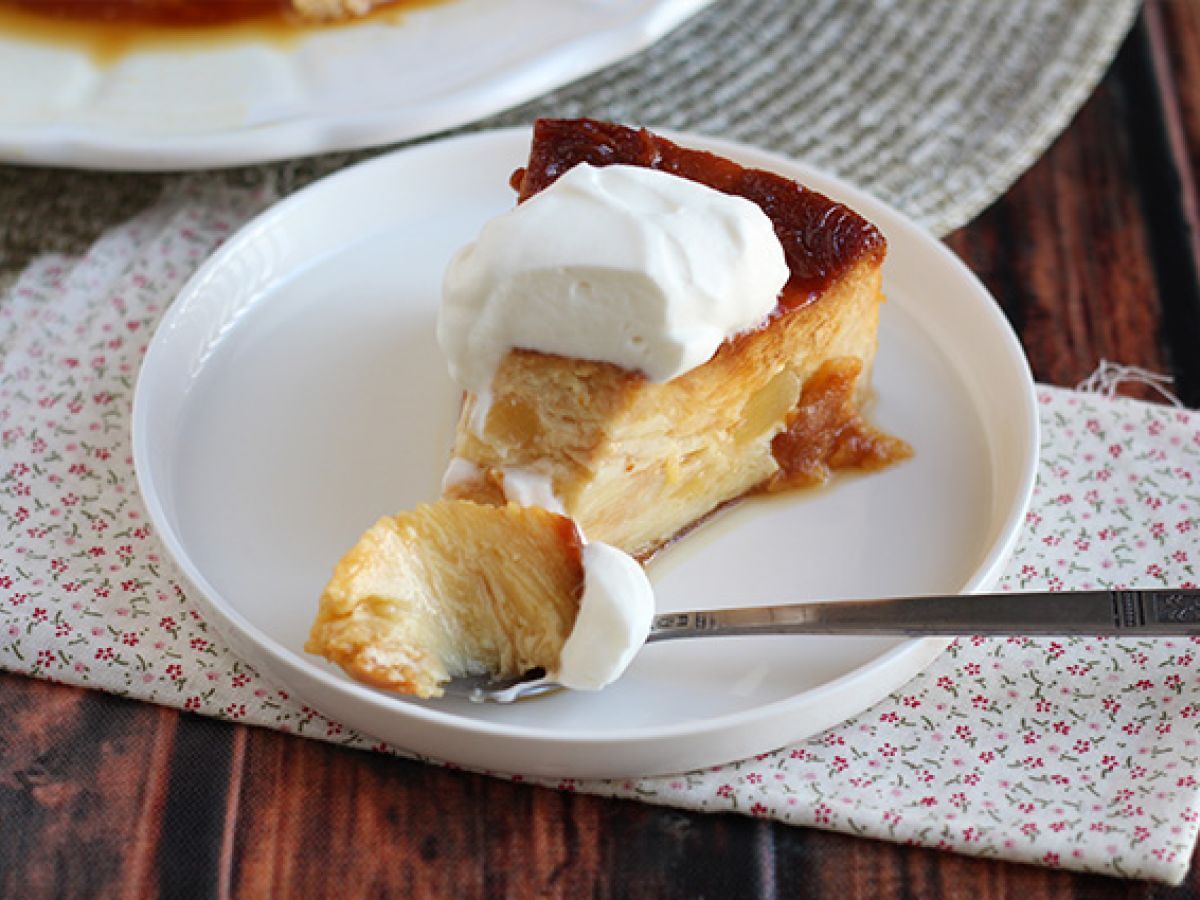 Äppel- och karamellpudding med croissanter - foto 3