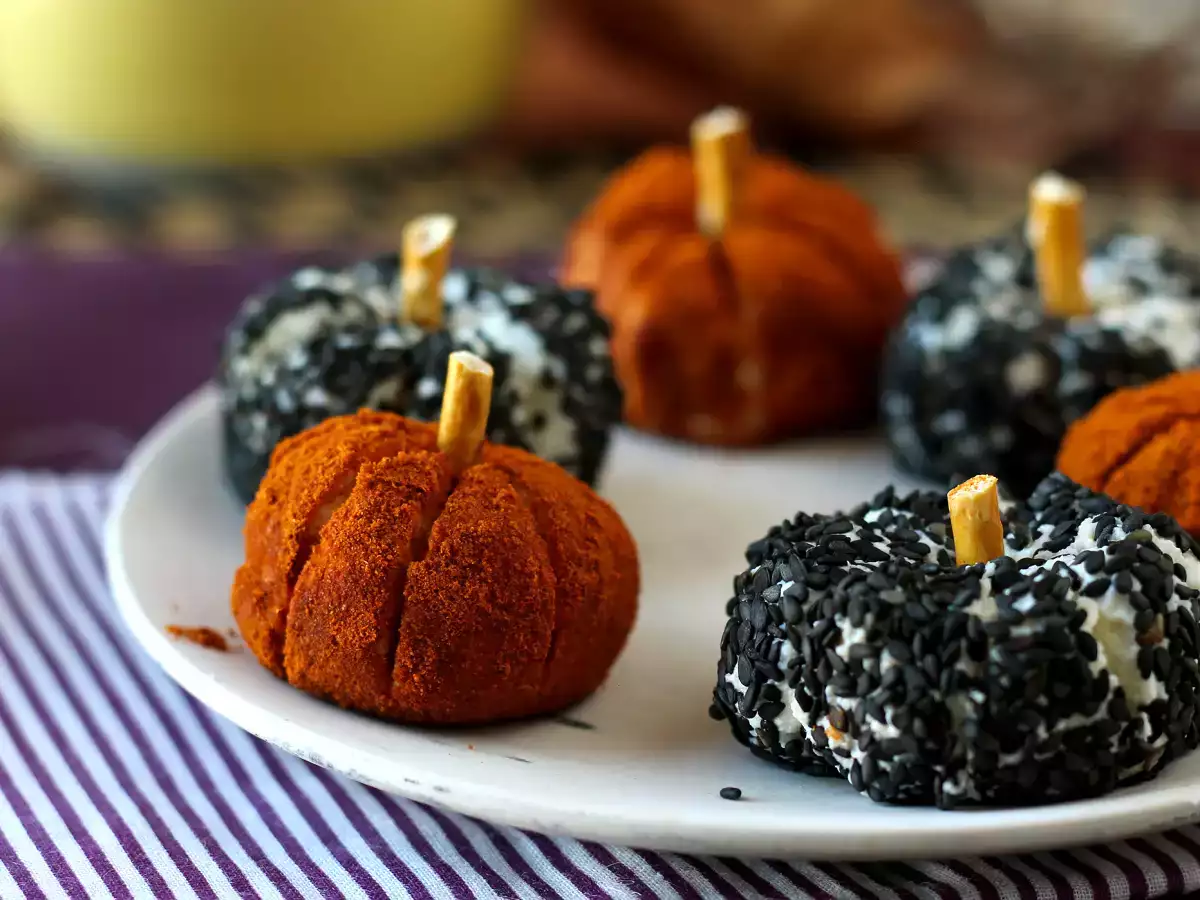 Aptitretande ostsmörgås i form av pumpor, perfekt för Halloween! - foto 2