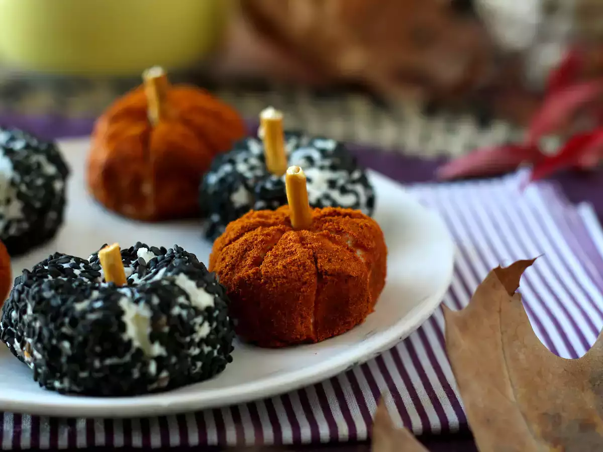 Aptitretande ostsmörgås i form av pumpor, perfekt för Halloween! - foto 4