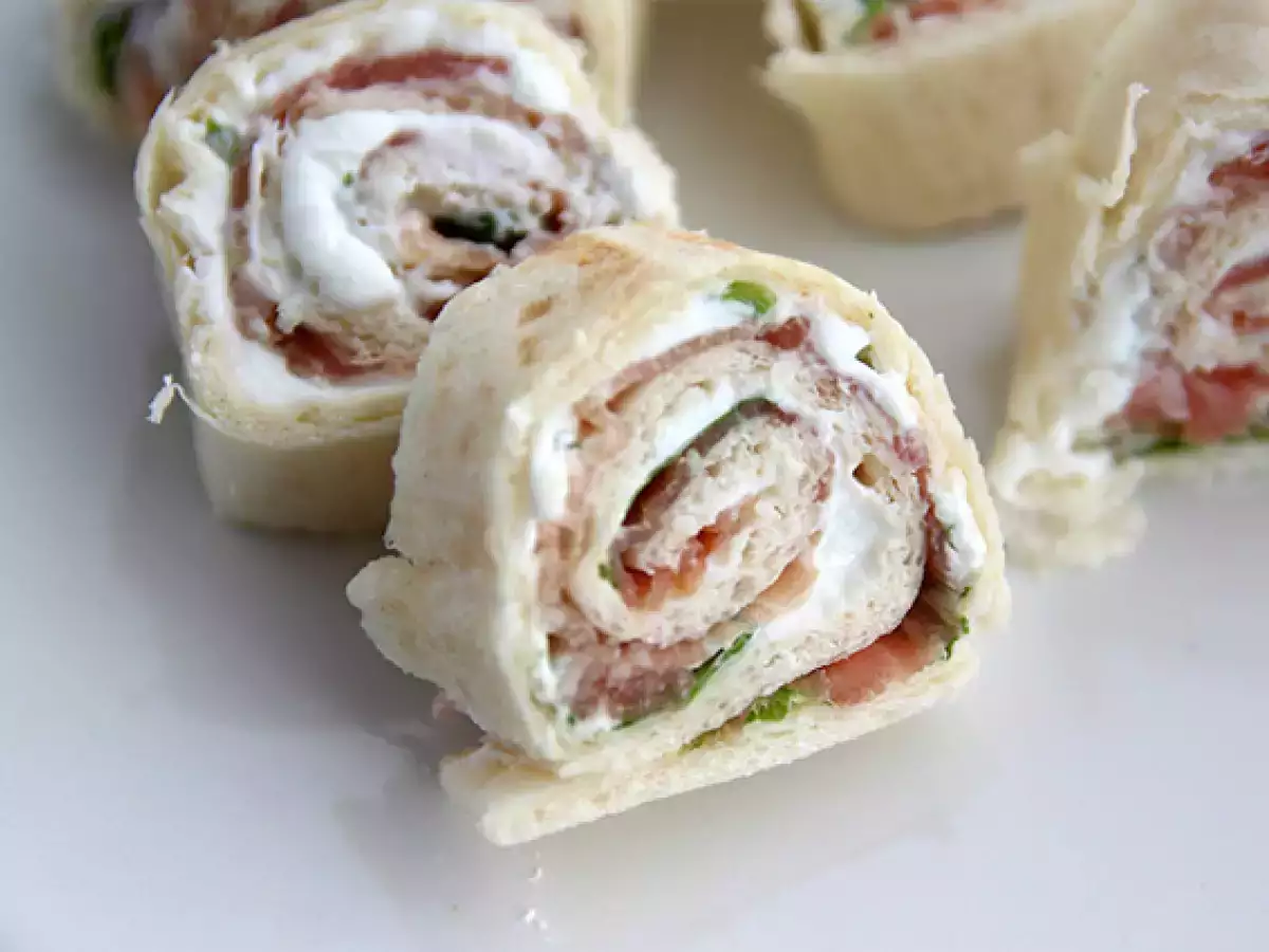 Aptitretare: wraps med lufttorkad skinka och ruccola