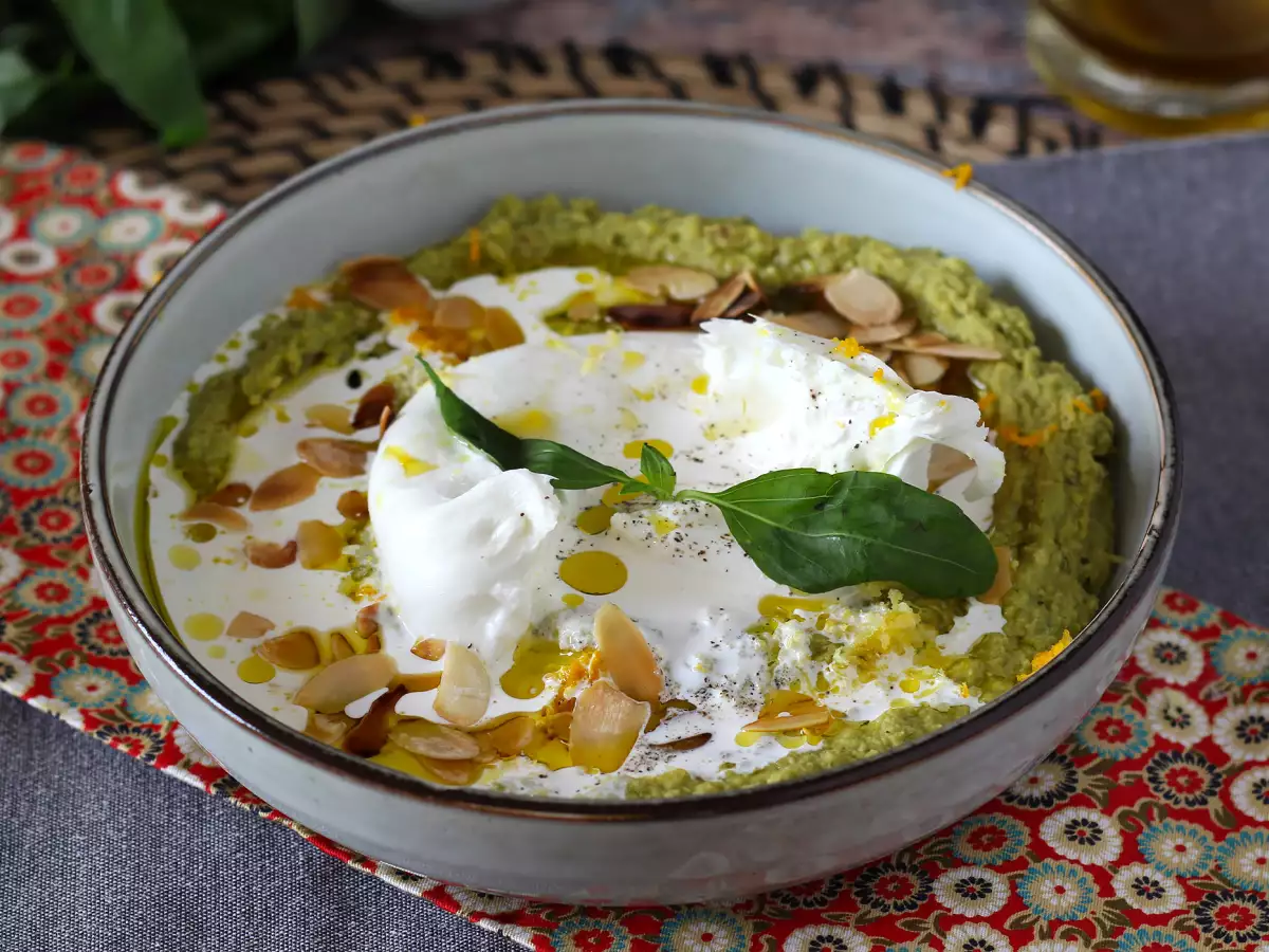 Ärtkräm med krämig burrata – perfekt till aperitif - foto 4