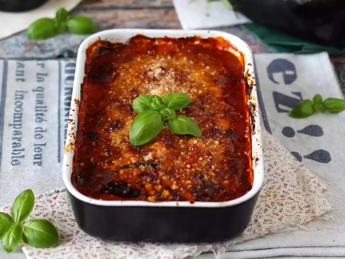 Aubergine parmigiana, den traditionella receptet förklaras steg för steg! - foto 2