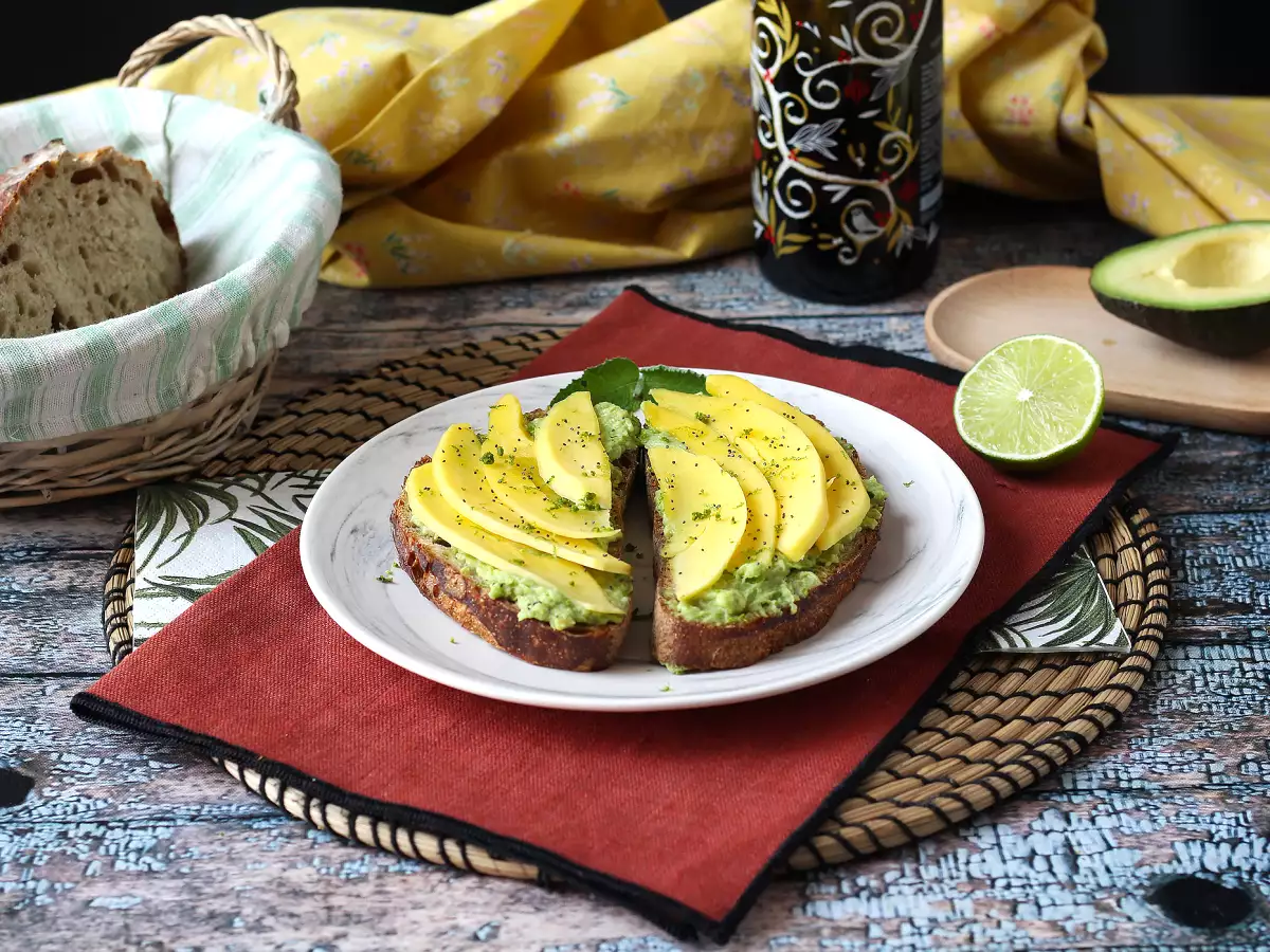 Avokado toast med mango och lime: ett fräscht, snabbt och gott recept - foto 6