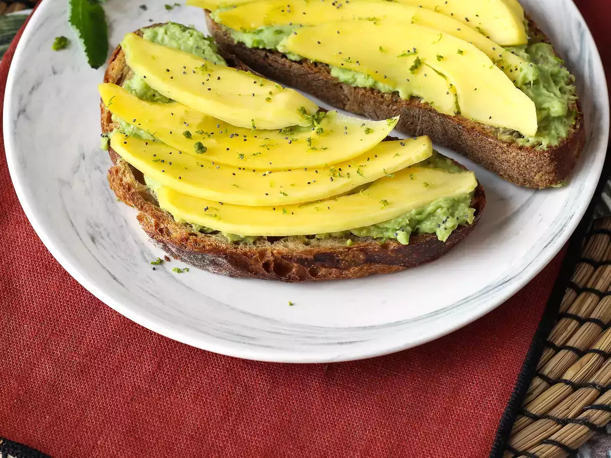Avokado toast med mango och lime: ett fräscht, snabbt och gott recept - foto 7