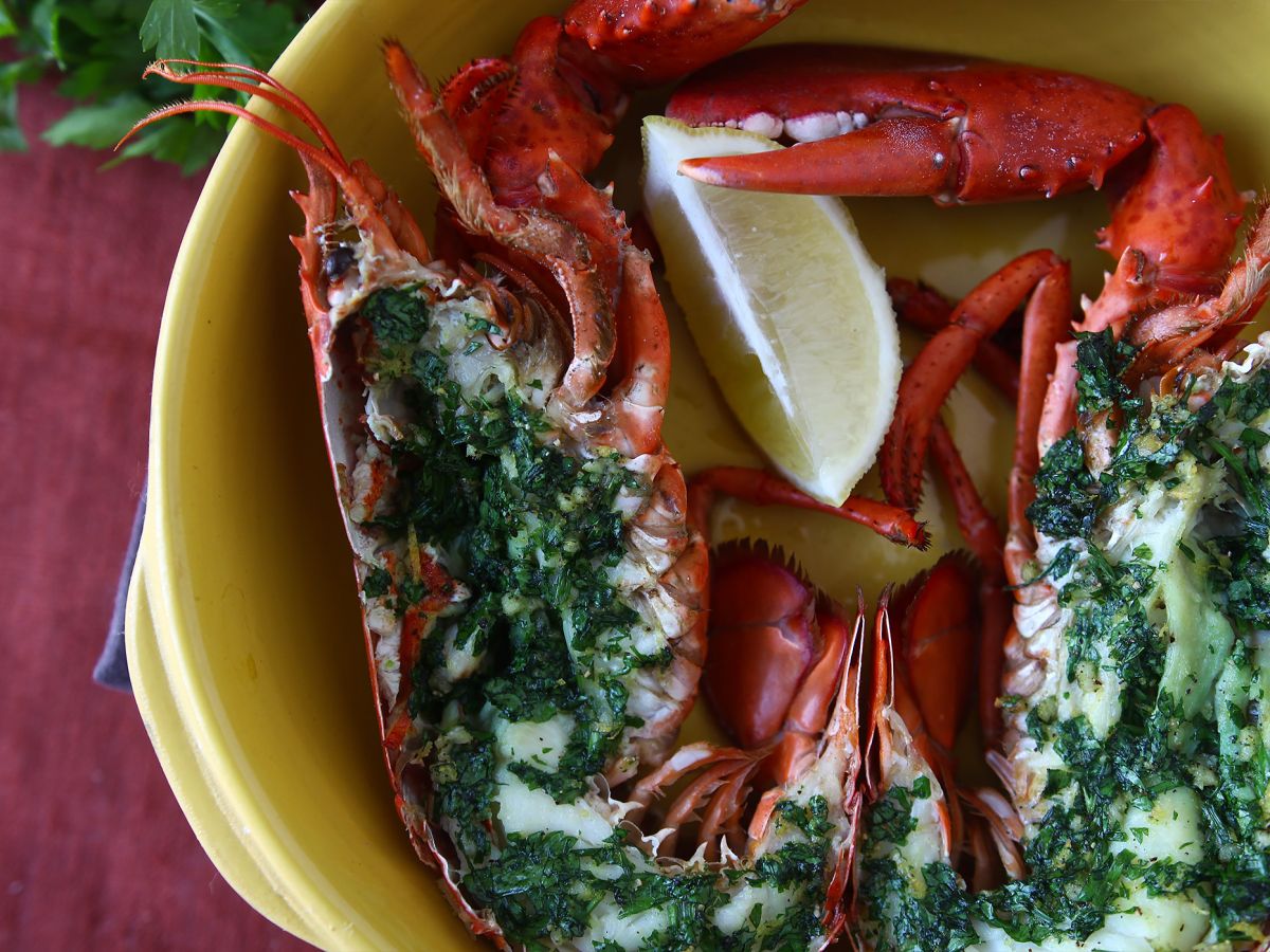 Bakad hummer med persilja och citron: enkelhet och elegans vid bordet. - foto 6