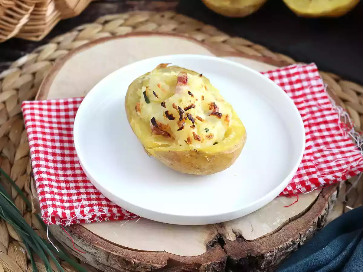 Bakad potatis fylld med bacon och ost - foto 6