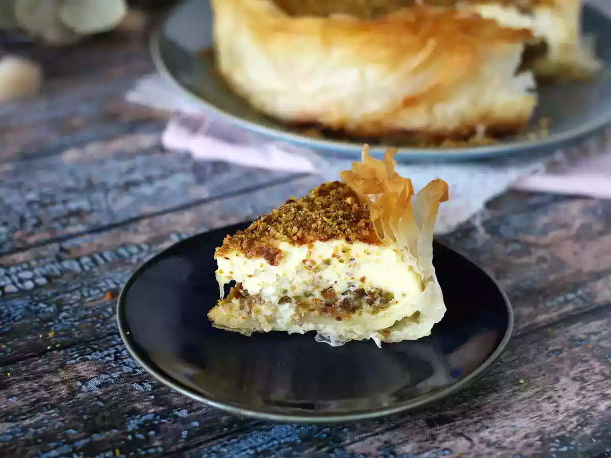 Baklava-liknande cheesecake med pistage, krispig och smältande - foto 2