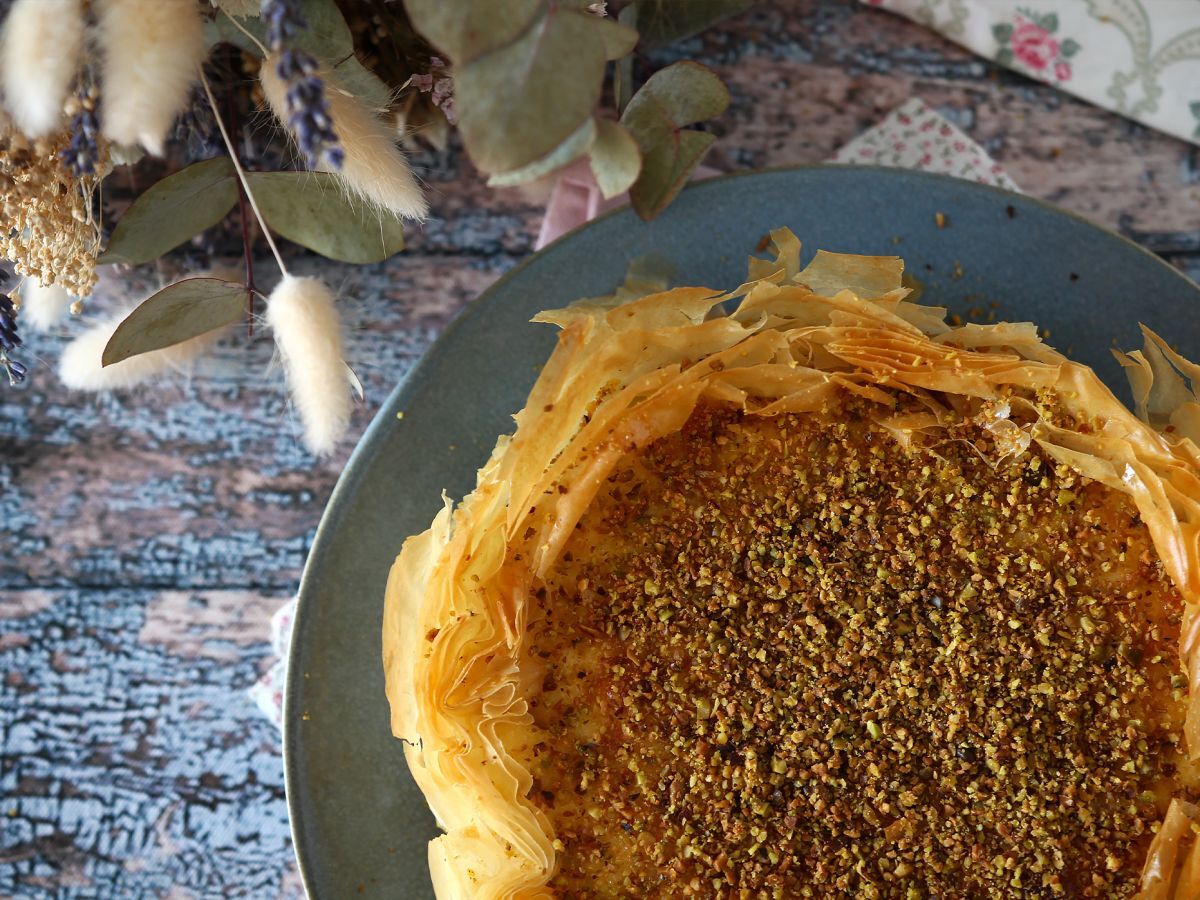 Baklava-liknande cheesecake med pistage, krispig och smältande - foto 4
