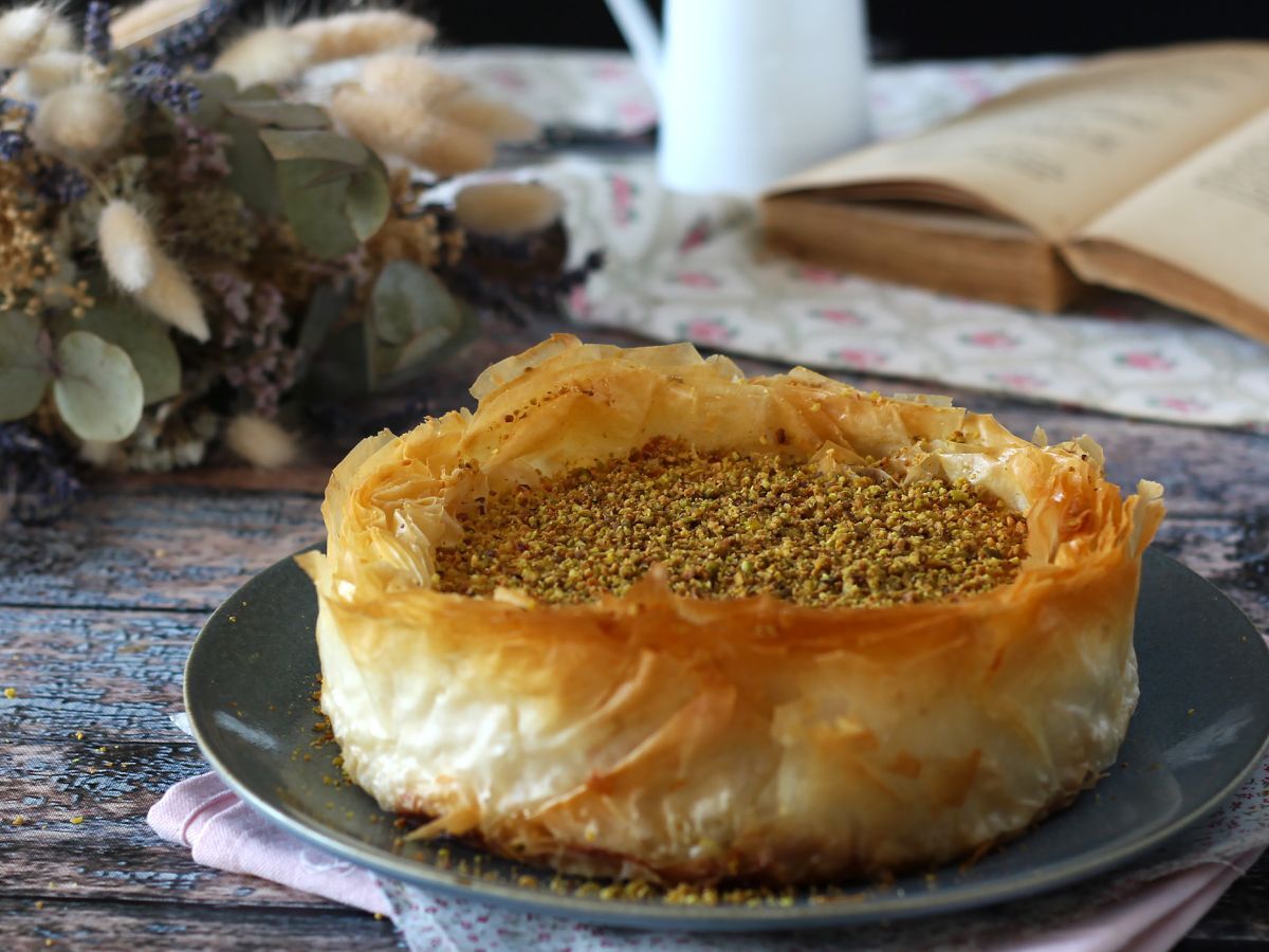 Baklava-liknande cheesecake med pistage, krispig och smältande - foto 5