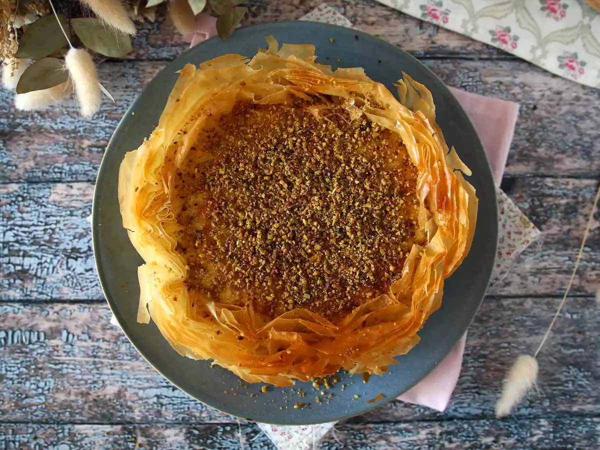 Baklava-liknande cheesecake med pistage, krispig och smältande - foto 6
