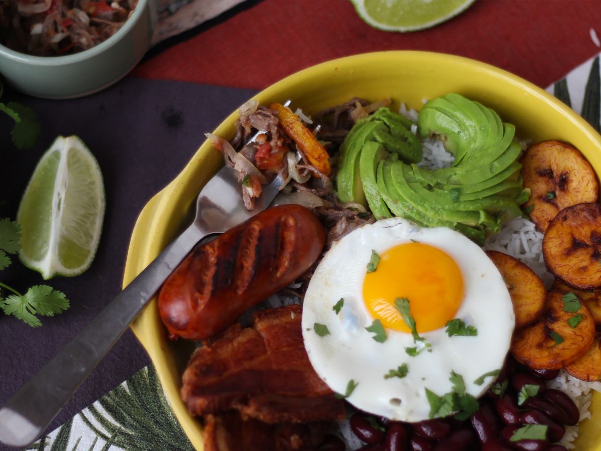 Bandeja Paisa, en colombiansk maträtt full av smak och tradition - foto 4