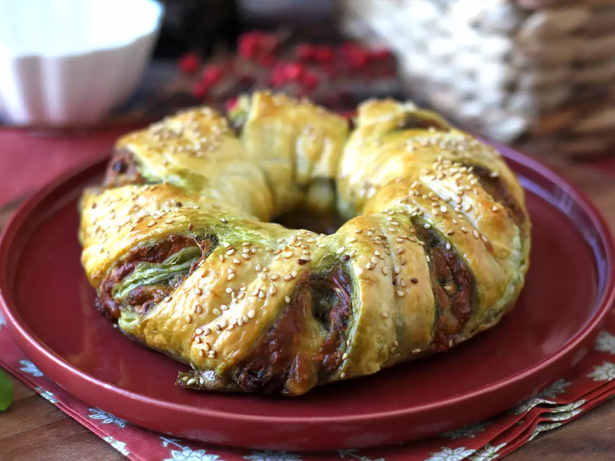 Blädderdegskrans med pesto, mozzarella och torkade tomater - foto 7