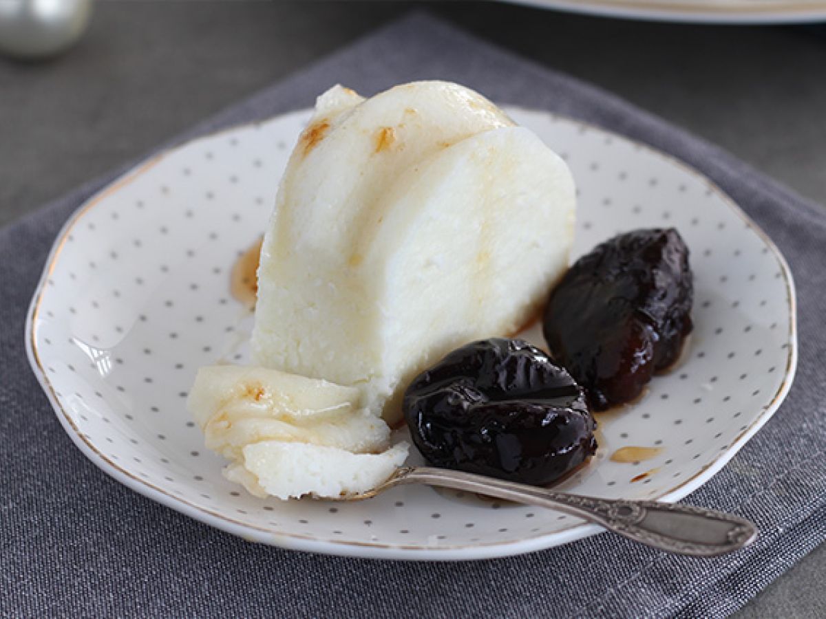 Blanc manger kokos och plommoncoulis - foto 3