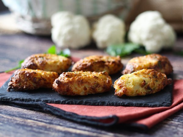 Blomkålsköttbullar i luftfryser: det ekonomiska och vegetariska receptet