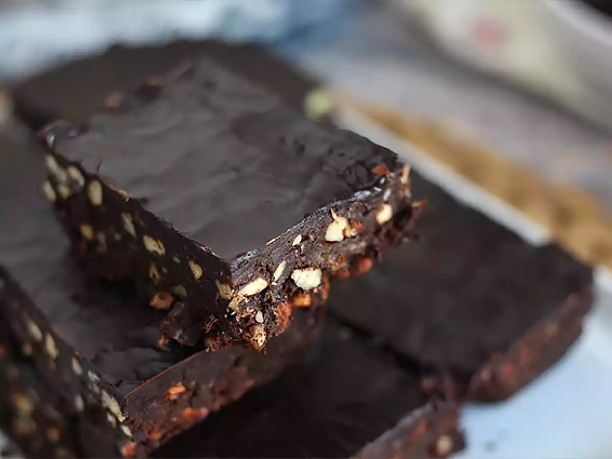 Brawnie - Raw brownie med dadlar - foto 2