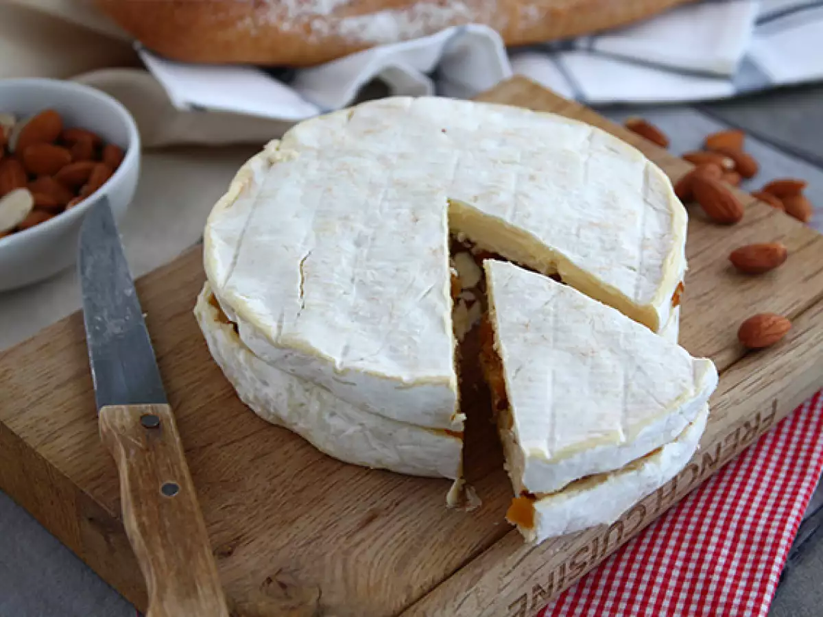 Brie fylld med aprikoser och mandel - foto 3