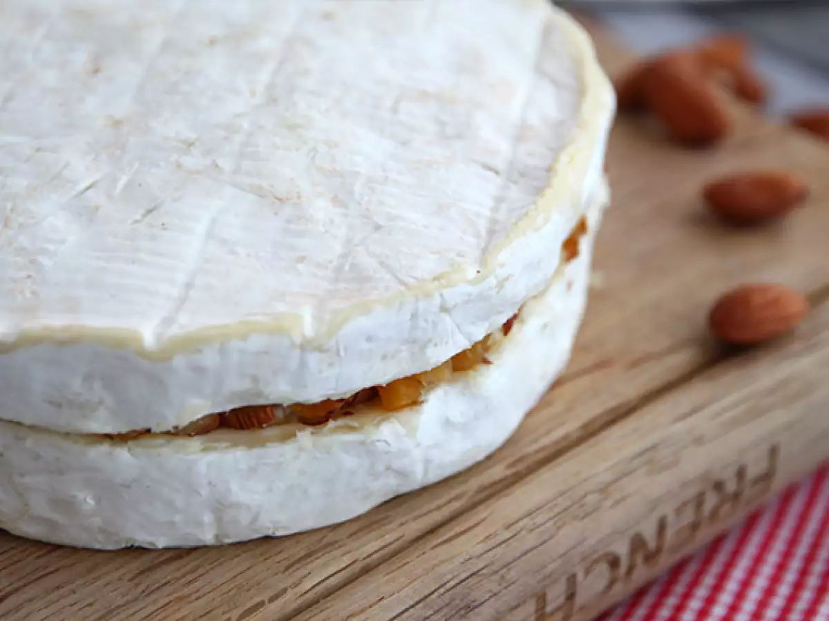 Brie fylld med aprikoser och mandel - foto 4