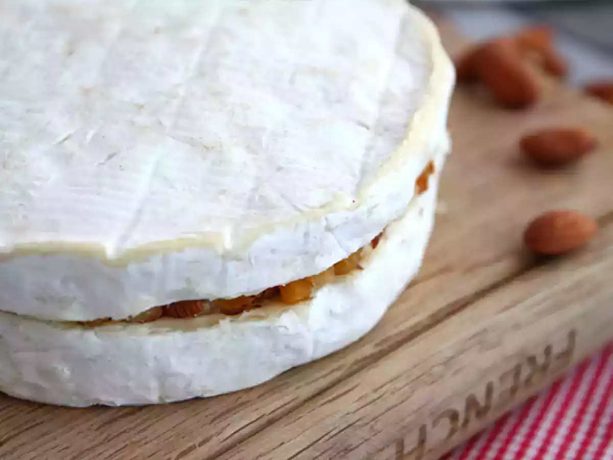 Brie med aprikos- och mandelfyllning - foto 4