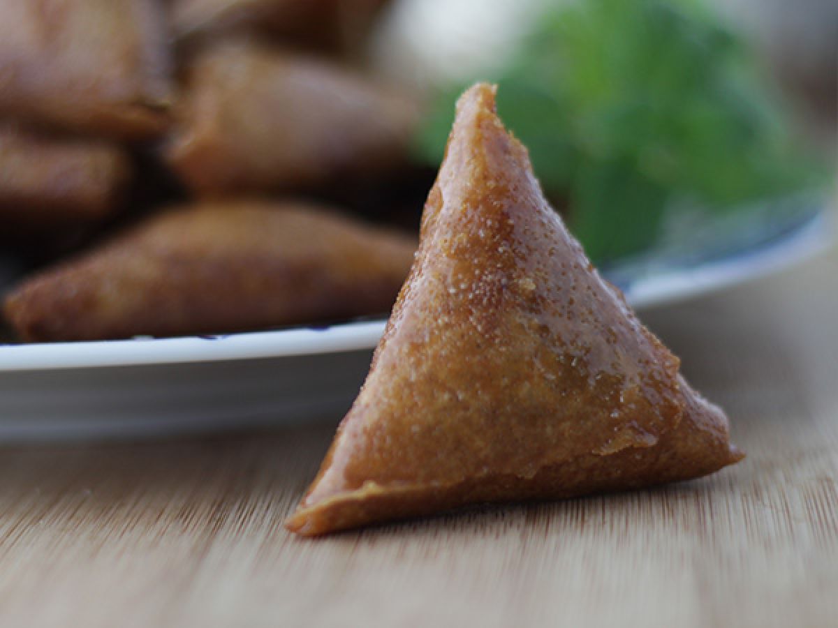 Briouats med mandel, små orientaliska bakverk - foto 2