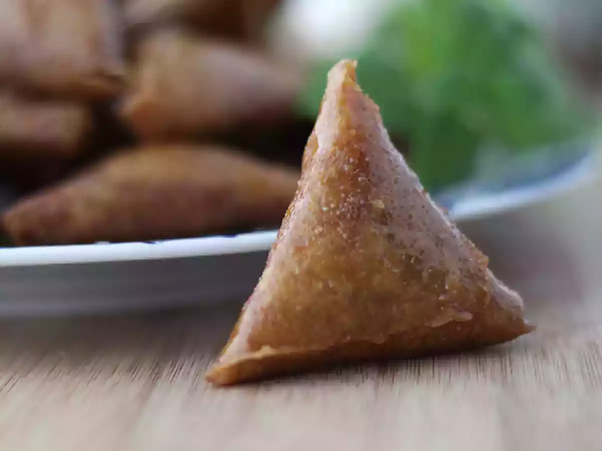 Briouats med mandel, små orientaliska bakverk - foto 2