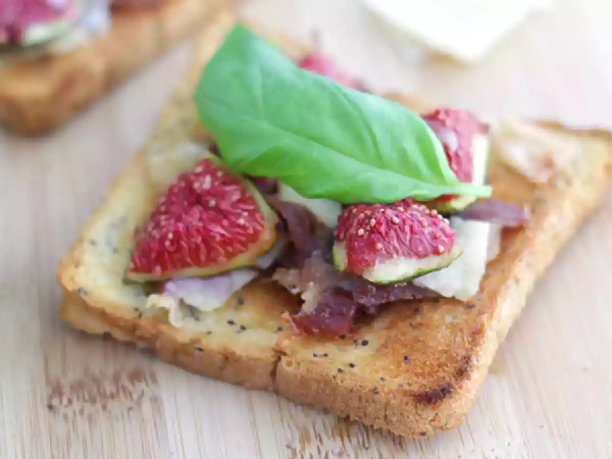 Bruschetta med fikon, parmesan och parmaskinka - foto 2