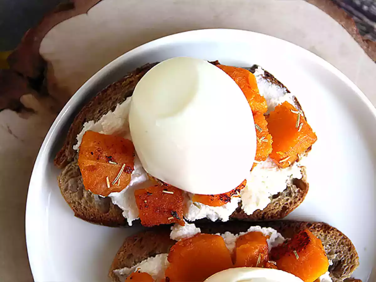 Butternut ricotta och äggsmörgåsar - foto 3