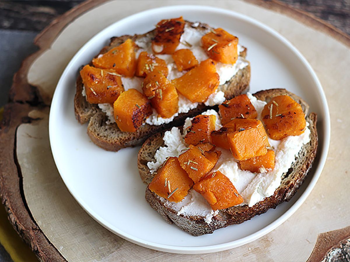 Butternut ricotta och äggsmörgåsar - foto 5