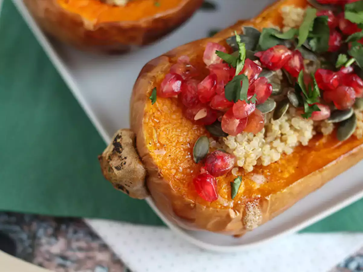 Butternutpumpa fylld med quinoa och granatäpple - foto 5