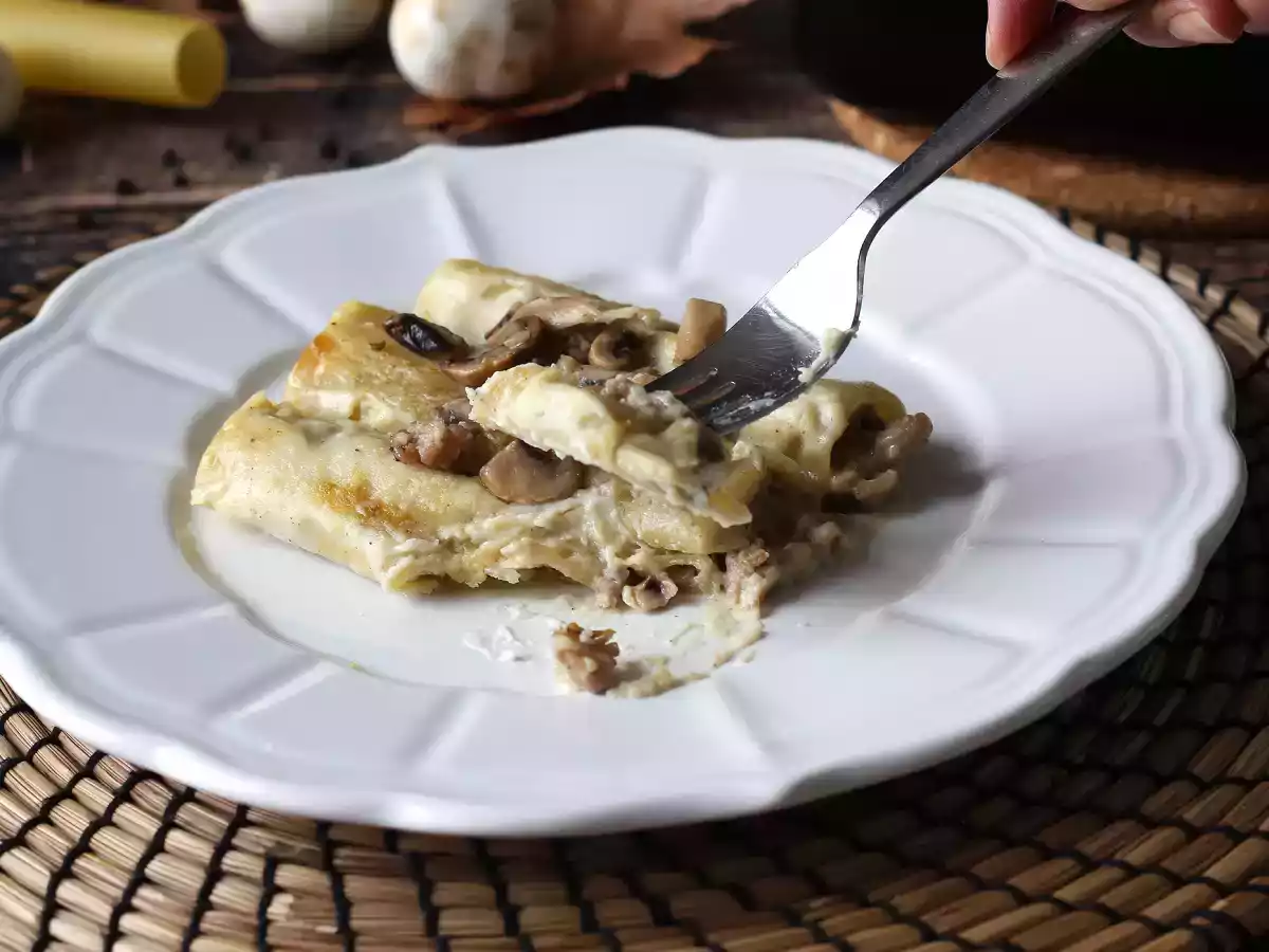Cannelloni med svamp och korv: en rik och välsmakande huvudrätt - foto 7
