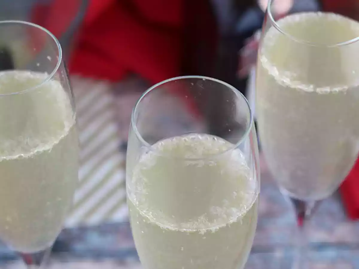 Champagnesoppa, en festlig cocktail - foto 2