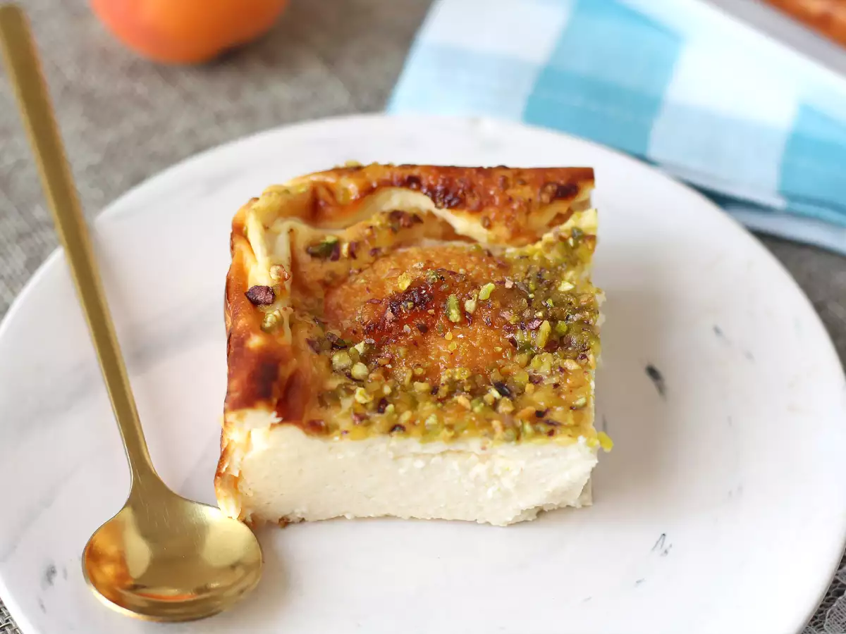Cheesecake med smältande aprikoser