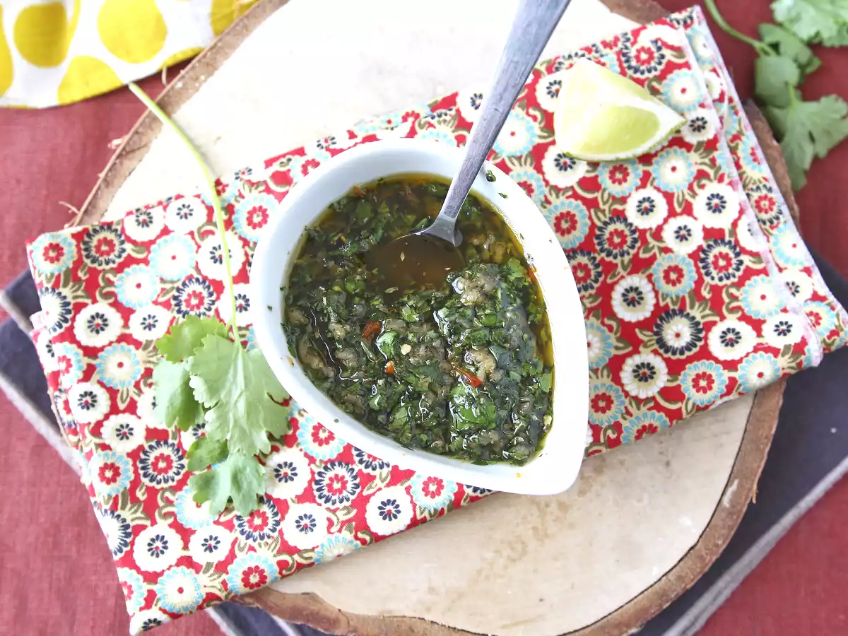 Chimichurri-sås: den perfekta såsen för dina grillfester och asados. - foto 3