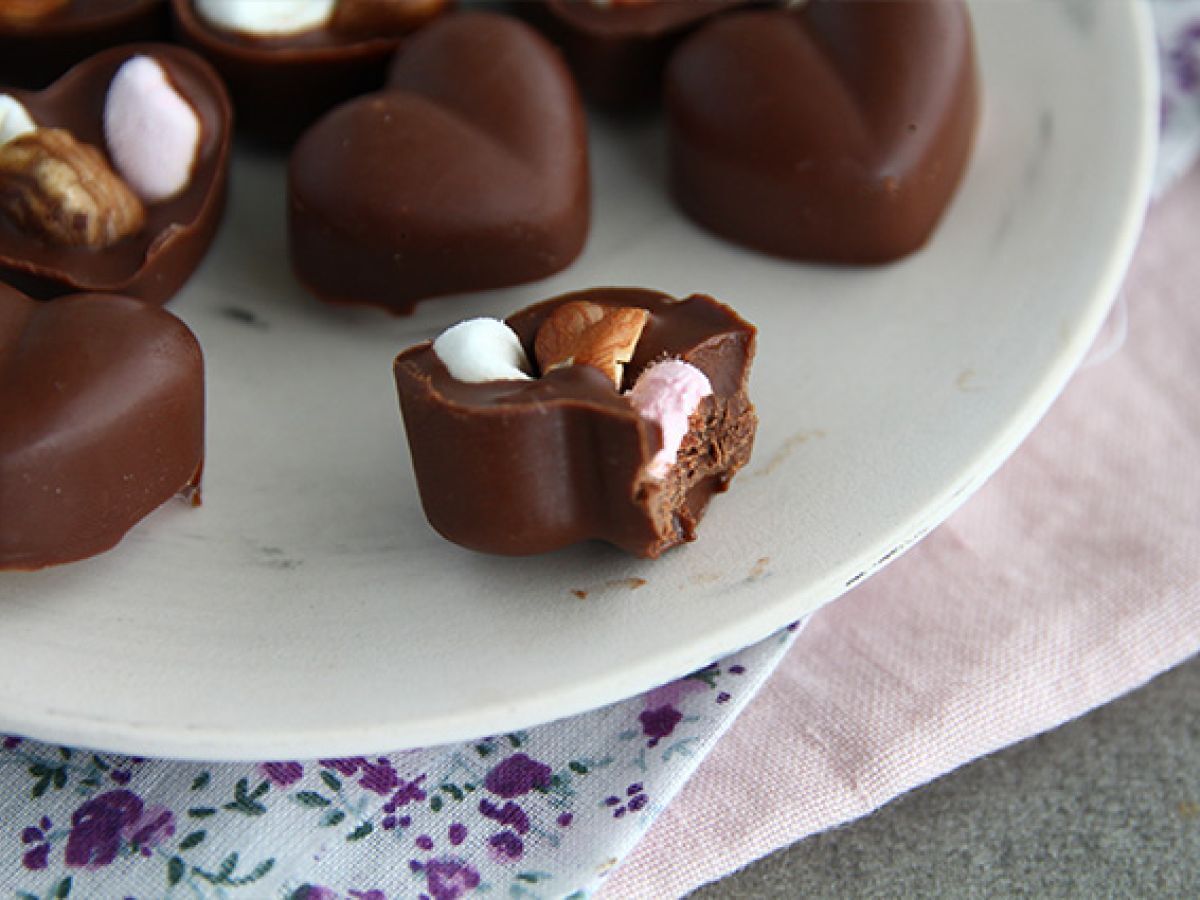 Choklad med marshmallows och hasselnötter - foto 4