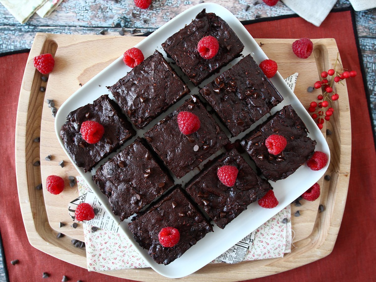 Choklad- och hallonbrownie, ren njutning! - foto 2