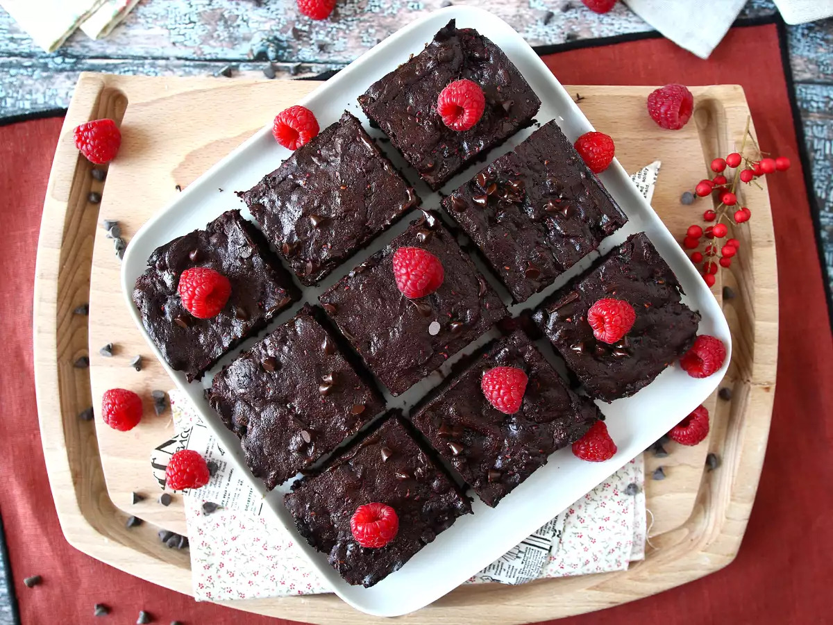 Choklad- och hallonbrownie, ren njutning! - foto 2