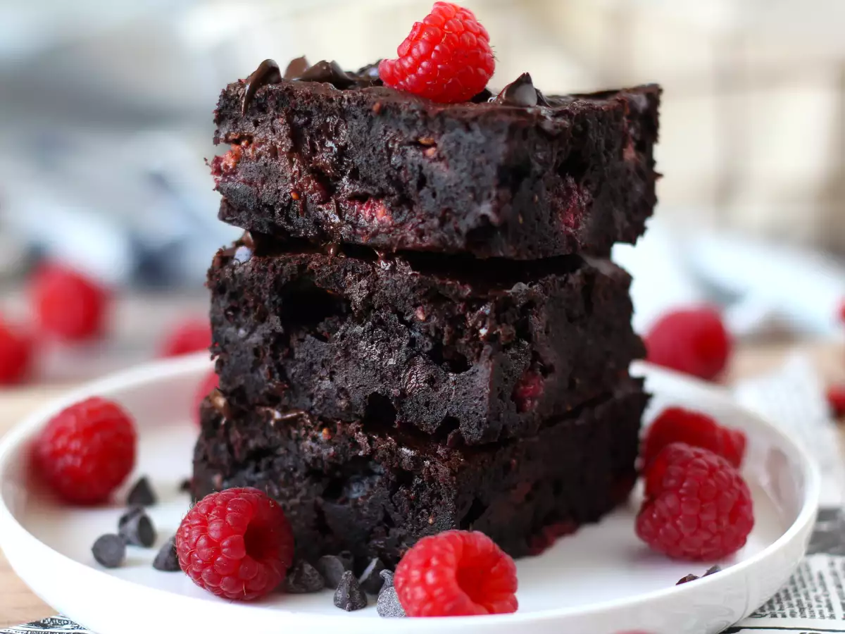 Choklad- och hallonbrownie, ren njutning! - foto 5