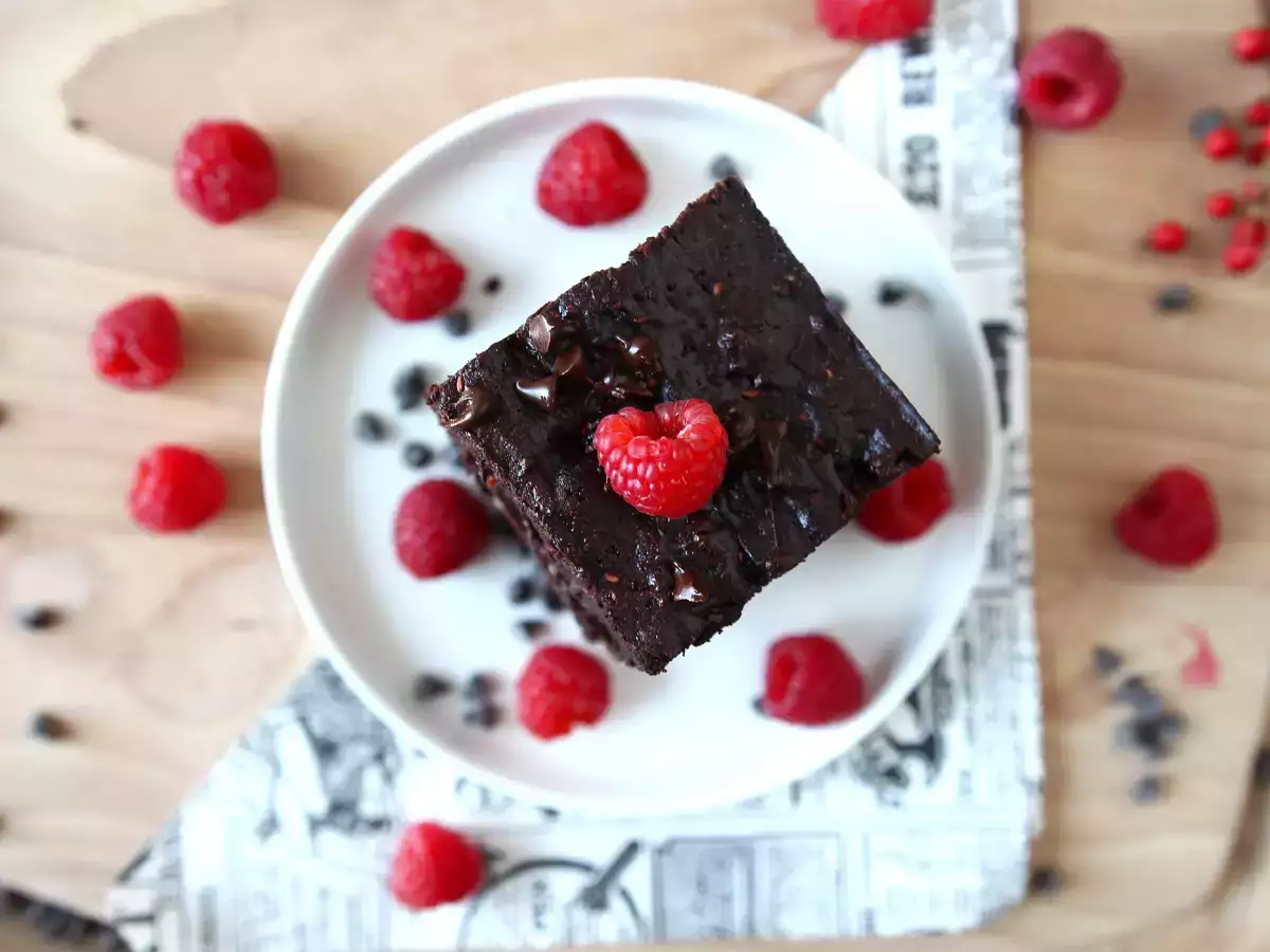 Choklad- och hallonbrownie, ren njutning! - foto 7