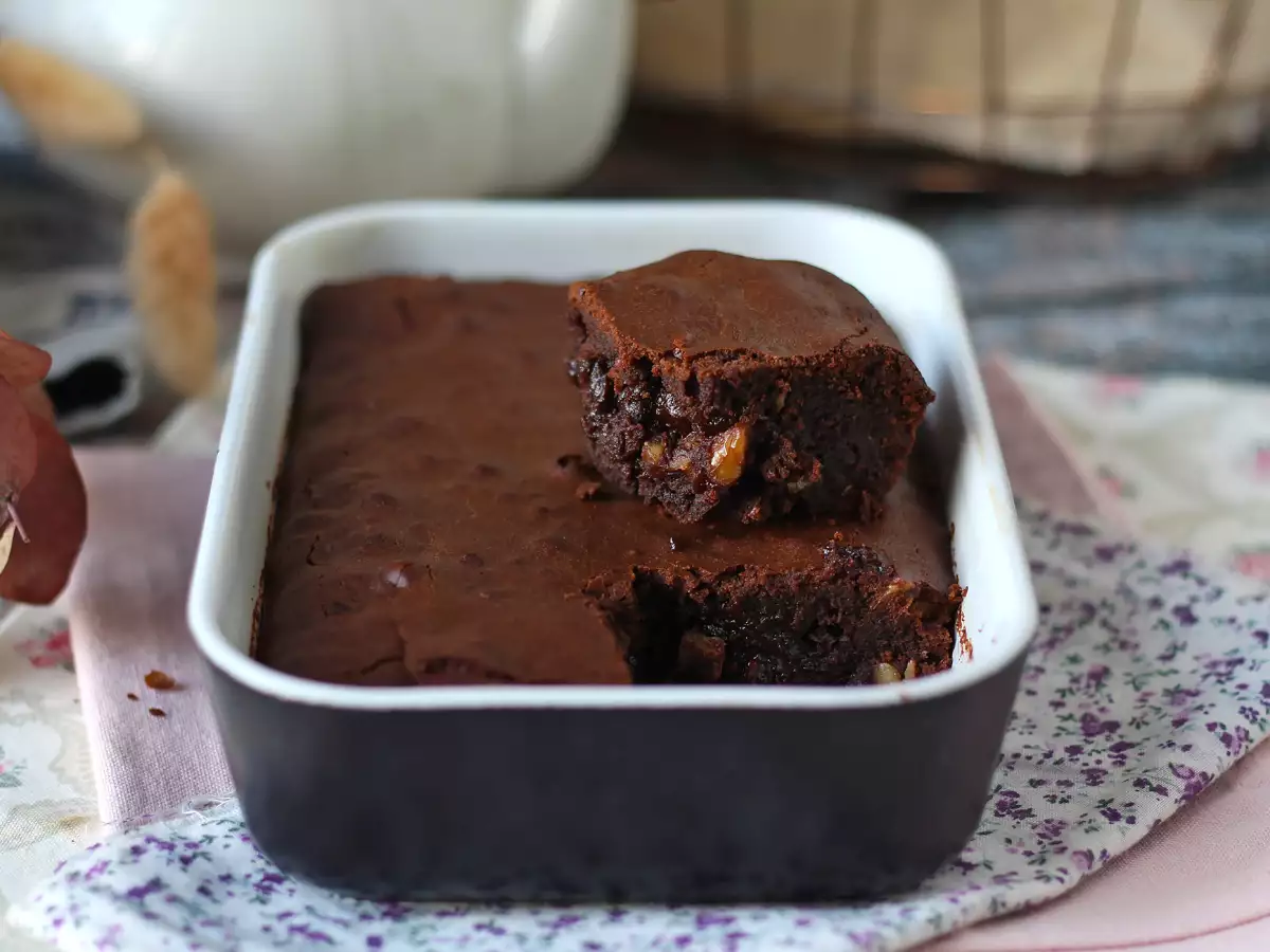 Choklad- och valnötsbrownie i airfryer - foto 8