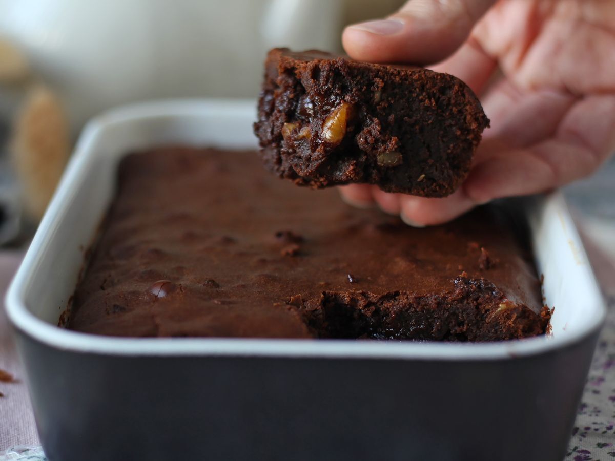 Choklad- och valnötsbrownie i luftfritösen - foto 4