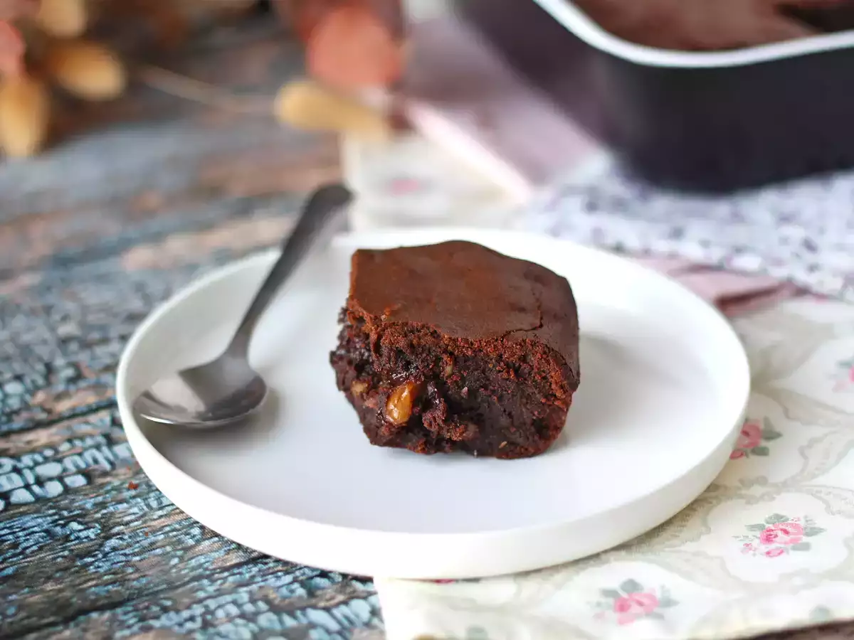 Choklad- och valnötsbrownie i luftfritösen - foto 7